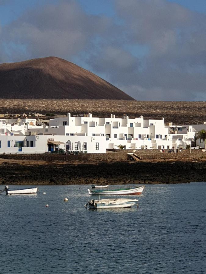 La Graciosa Camelia Beach Vistas Mar Caleta de Sebo Exterior photo