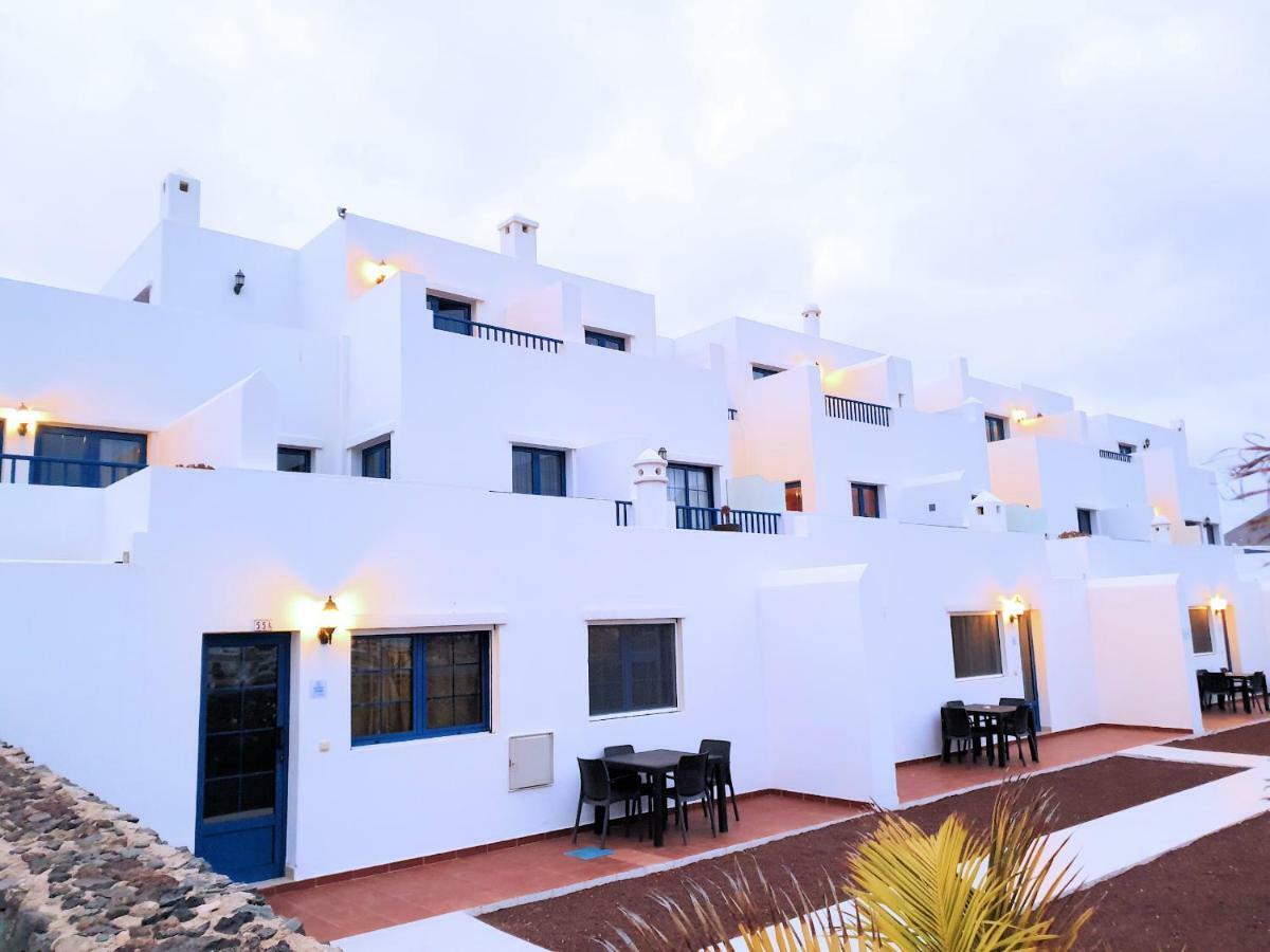 La Graciosa Camelia Beach Vistas Mar Caleta de Sebo Exterior photo